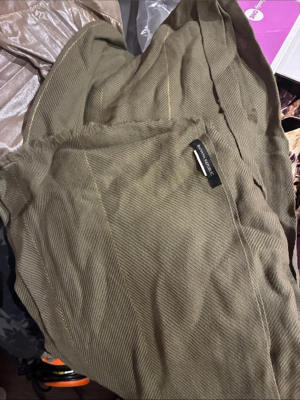 Banana Republic olive green lightweight woman’s scarf